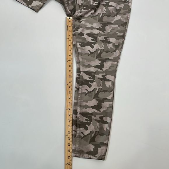 Anthropologie Pilcro Camo Print Pants Size 32P High Rise Skinny EUC - Picture 10 of 13